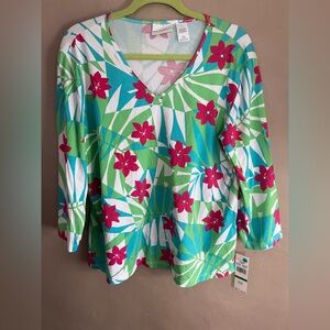 Alfred Dunner Green and White Graphic Blouse 3/4 Sleeve